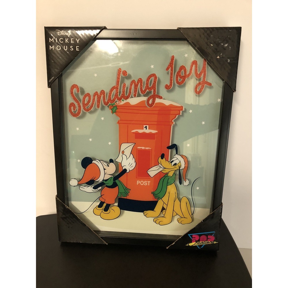 Mickey Mouse & Pluto "Sending Joy" Wood‎ Wall Decor